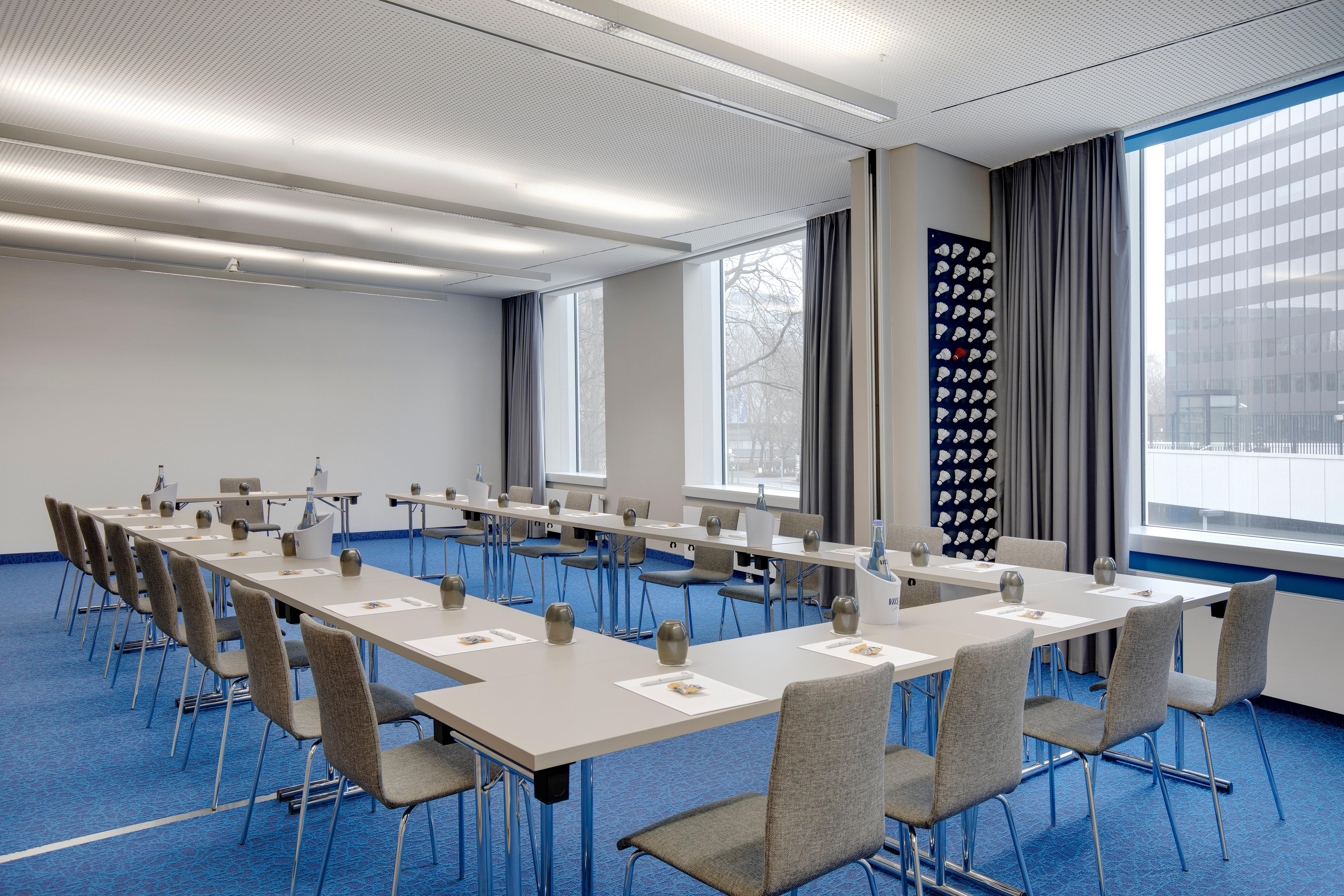 Holiday Inn Hamburg - City Nord By Ihg Exterior photo