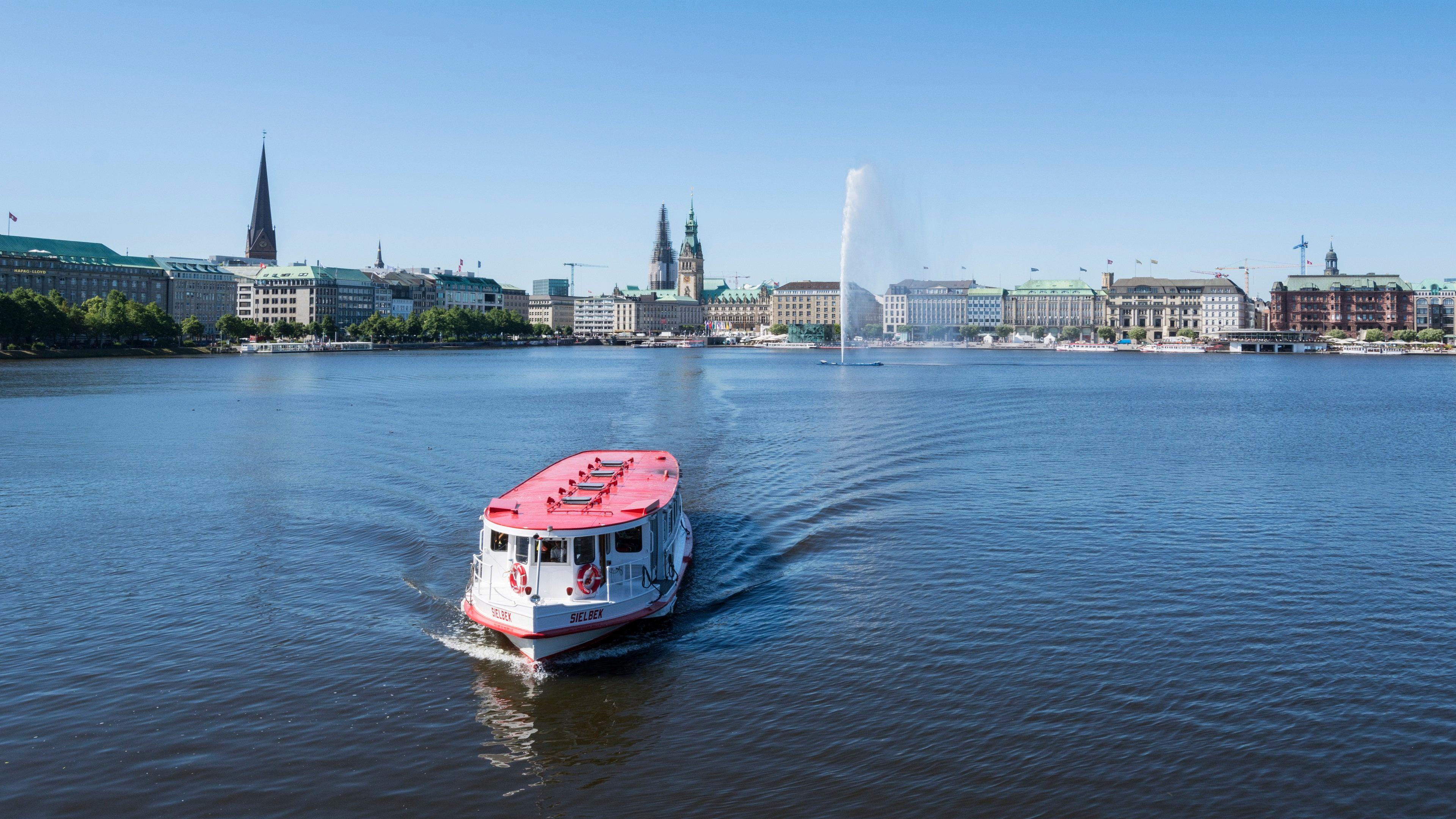 Holiday Inn Hamburg - City Nord By Ihg Exterior photo