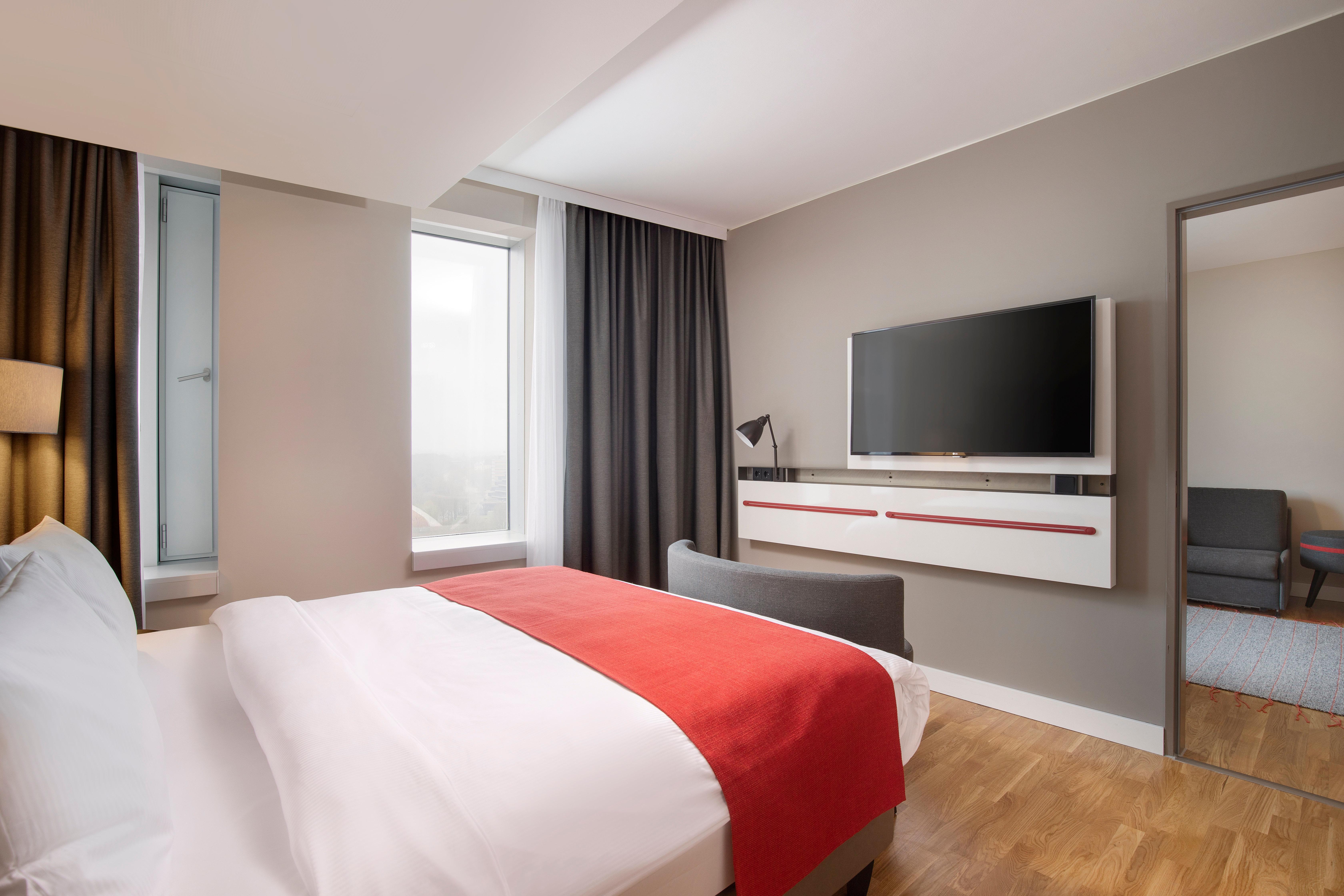 Holiday Inn Hamburg - City Nord By Ihg Exterior photo