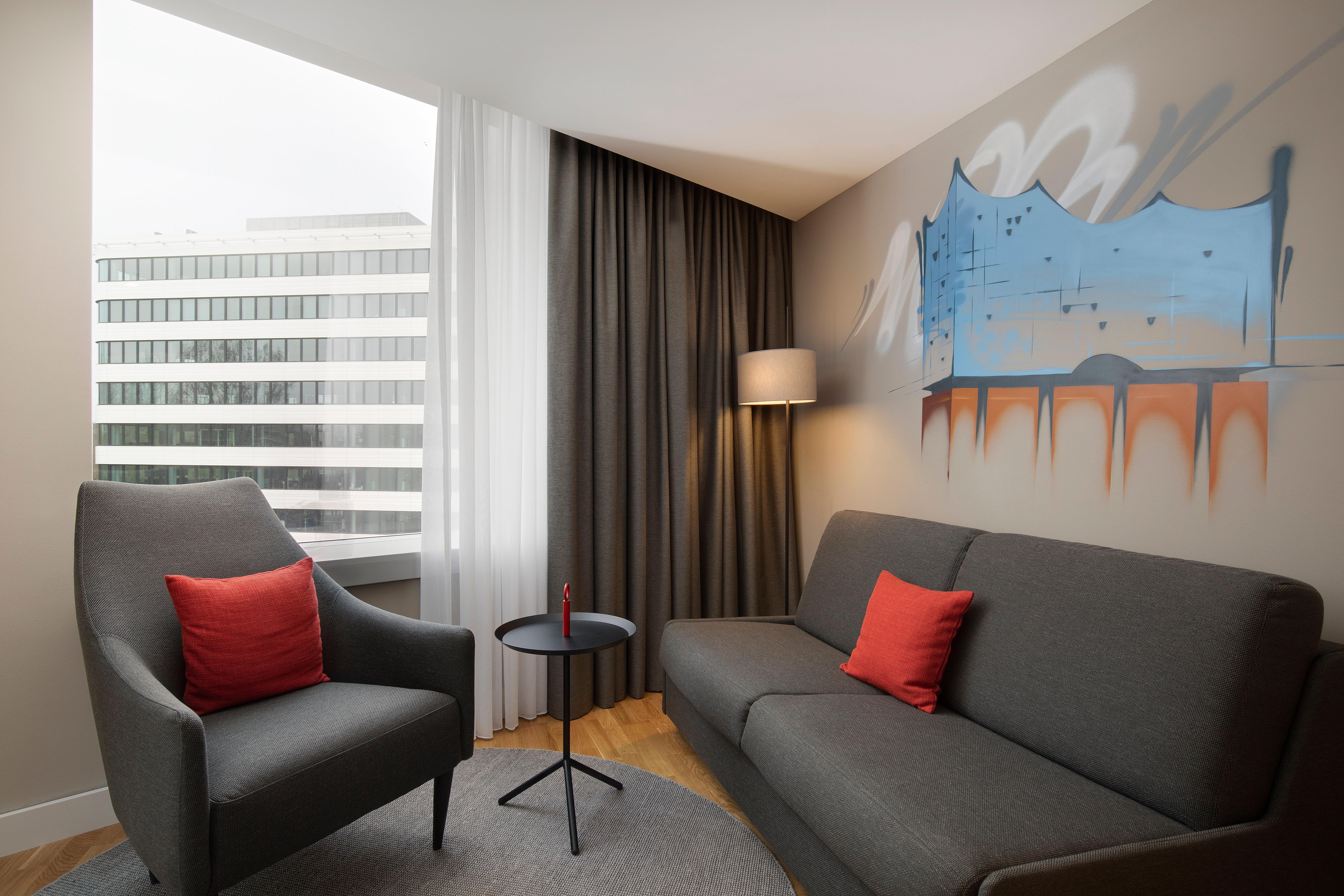 Holiday Inn Hamburg - City Nord By Ihg Exterior photo
