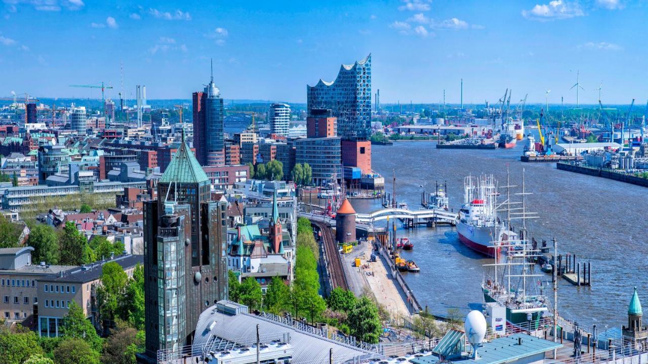 Holiday Inn Hamburg - City Nord By Ihg Exterior photo